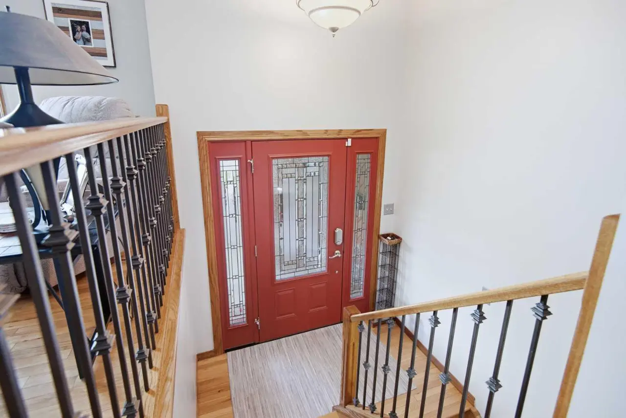 92 Mccullough Crescent 