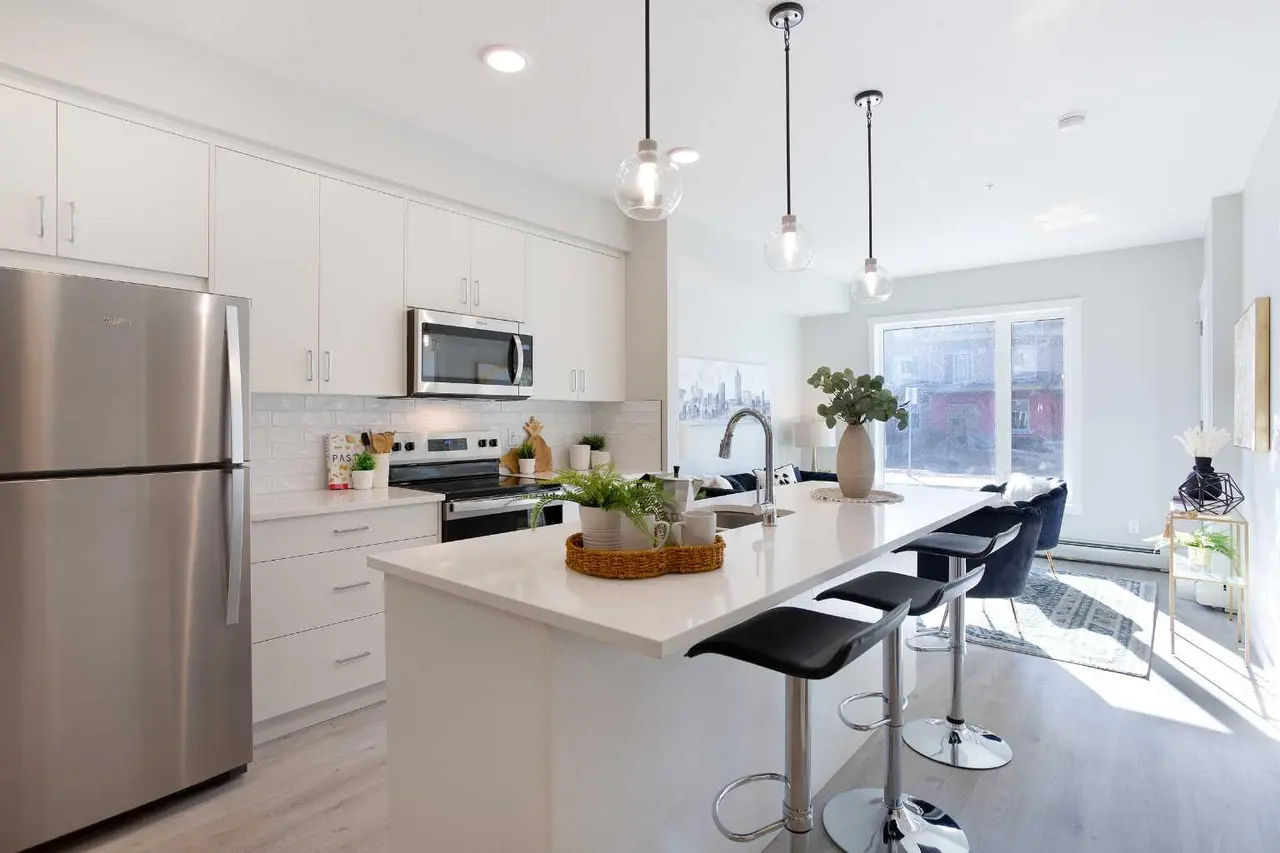 111, 660 Shawnee Square