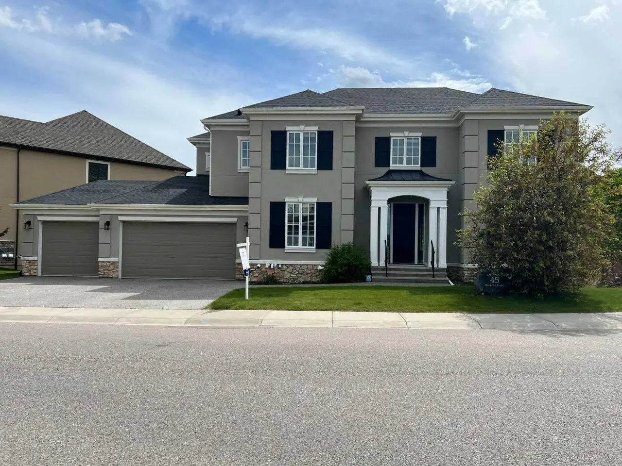 45 Rockcliff Heights NW