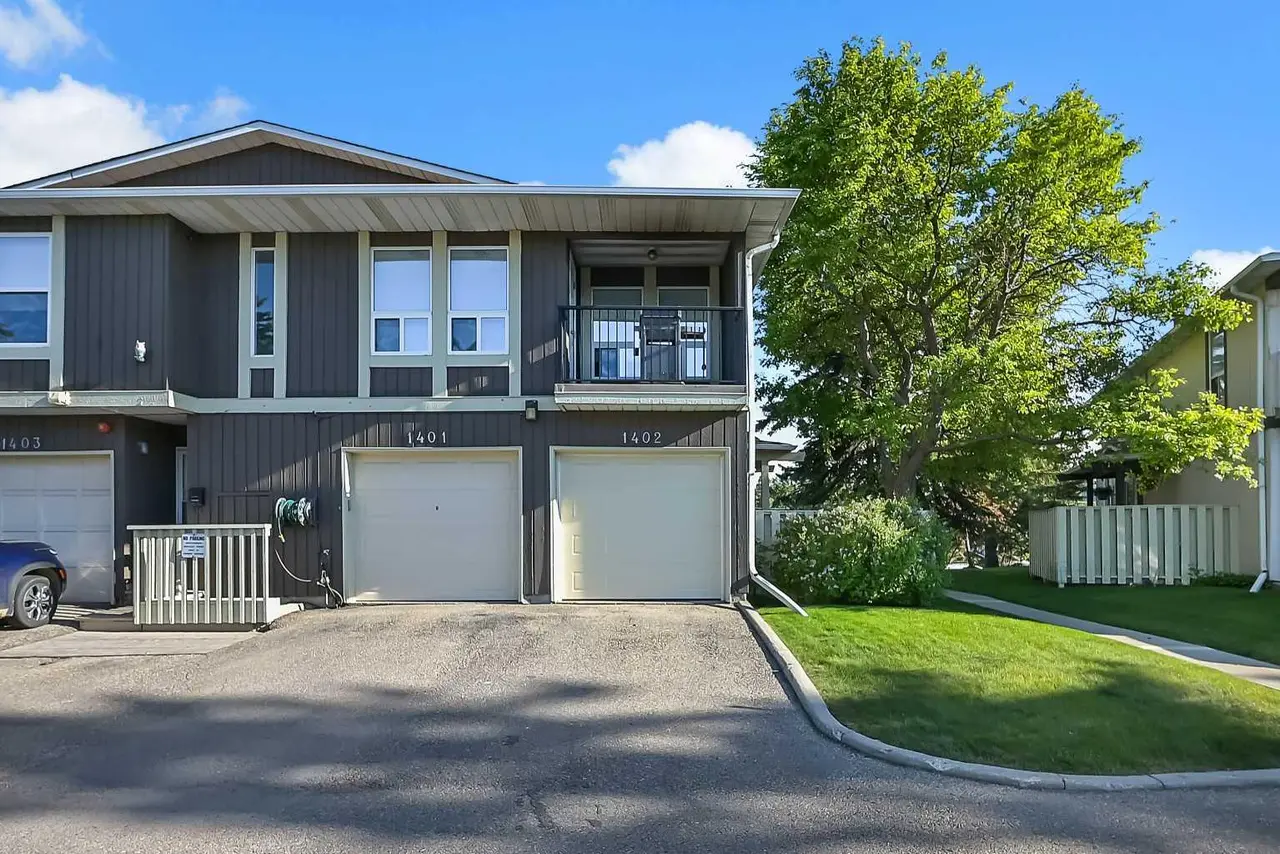 1402, 544 Blackthorn Road NE