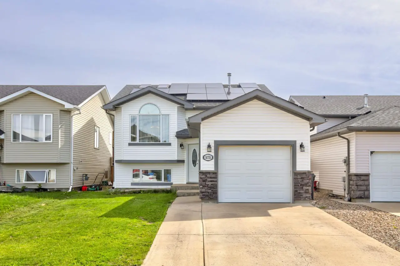 571 Blackfoot Manor W