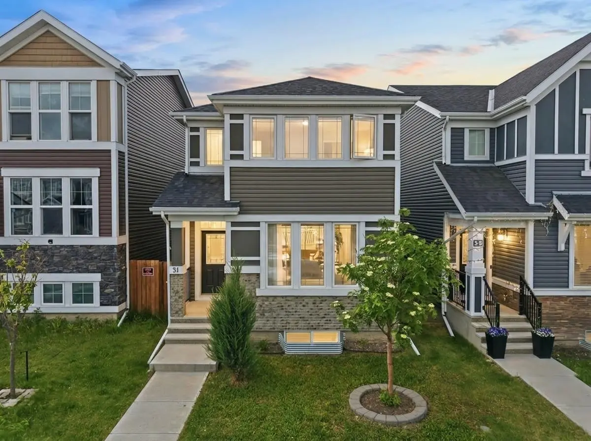 31 Red Embers Lane NE