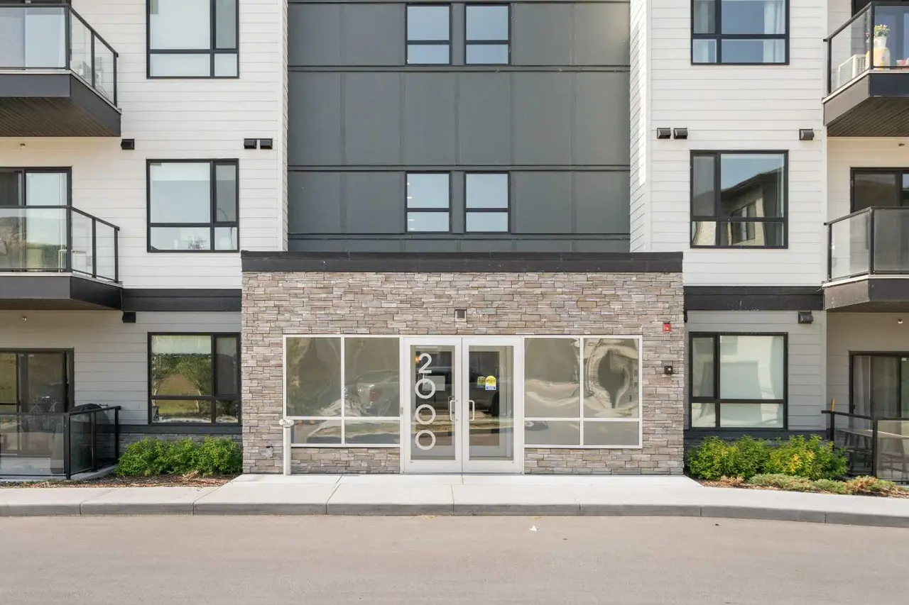 2310, 42 Cranbrook Gardens SE