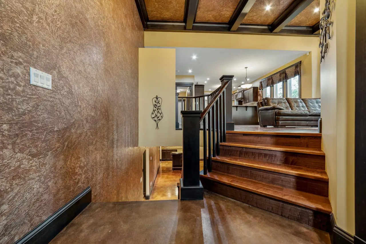 226 Riverstone Boulevard W