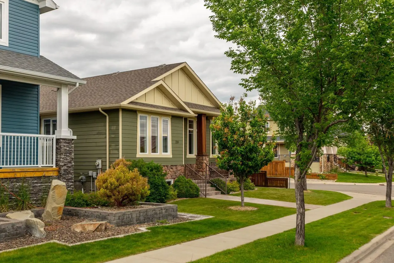 226 Riverstone Boulevard W
