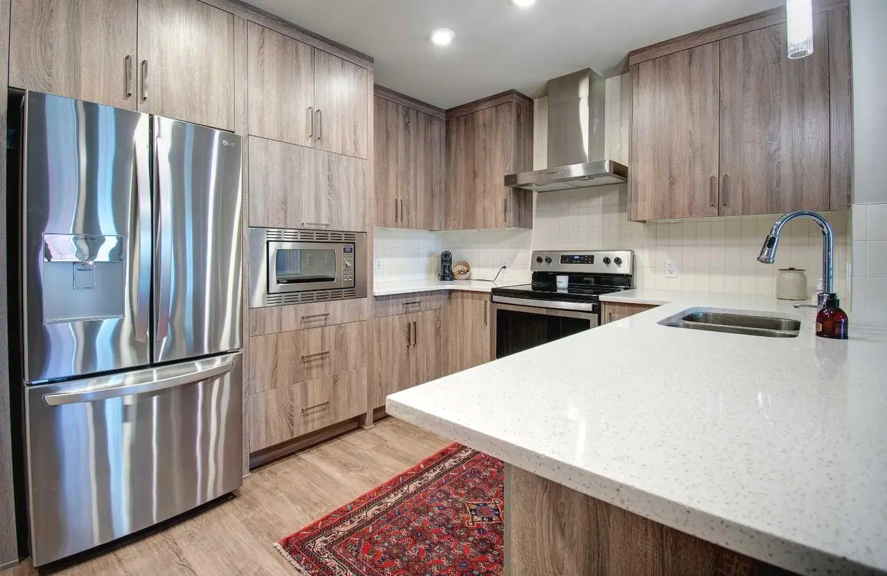 208, 12 Mahogany Path SE