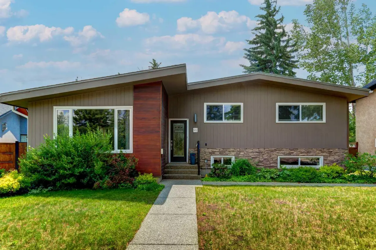 92 Chinook Drive SW