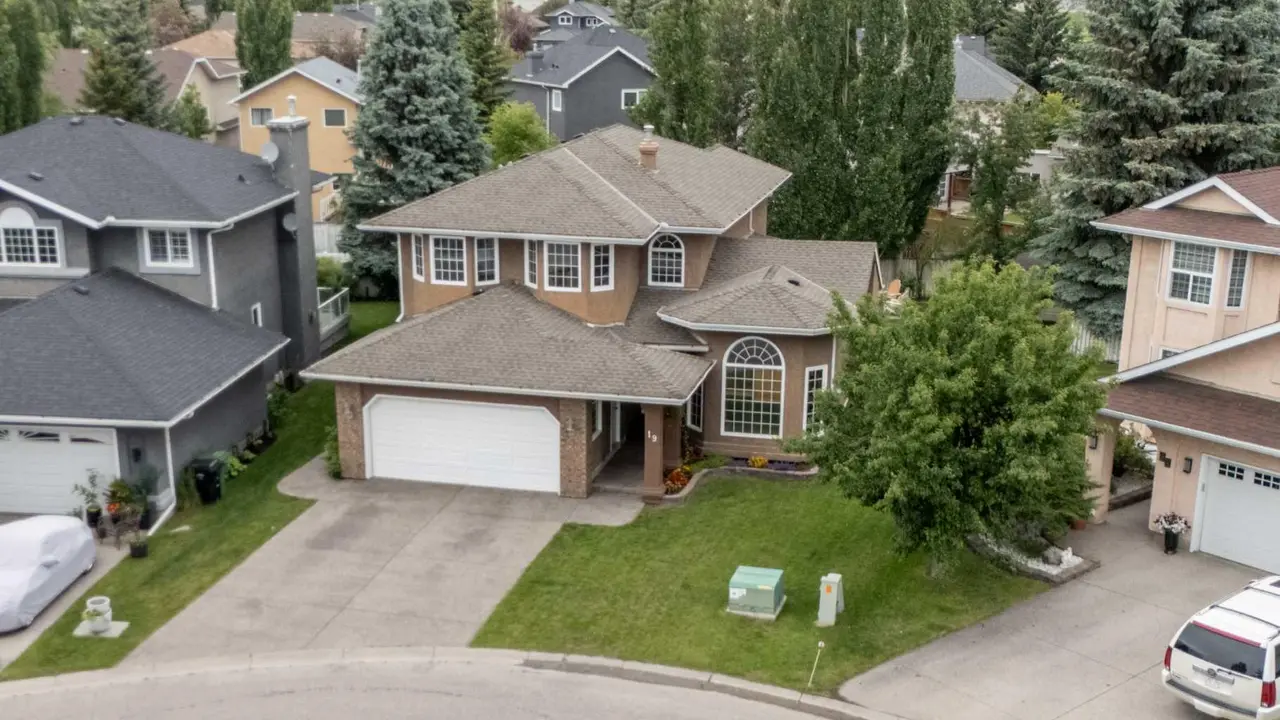 19 Mckenzie Lake Manor SE