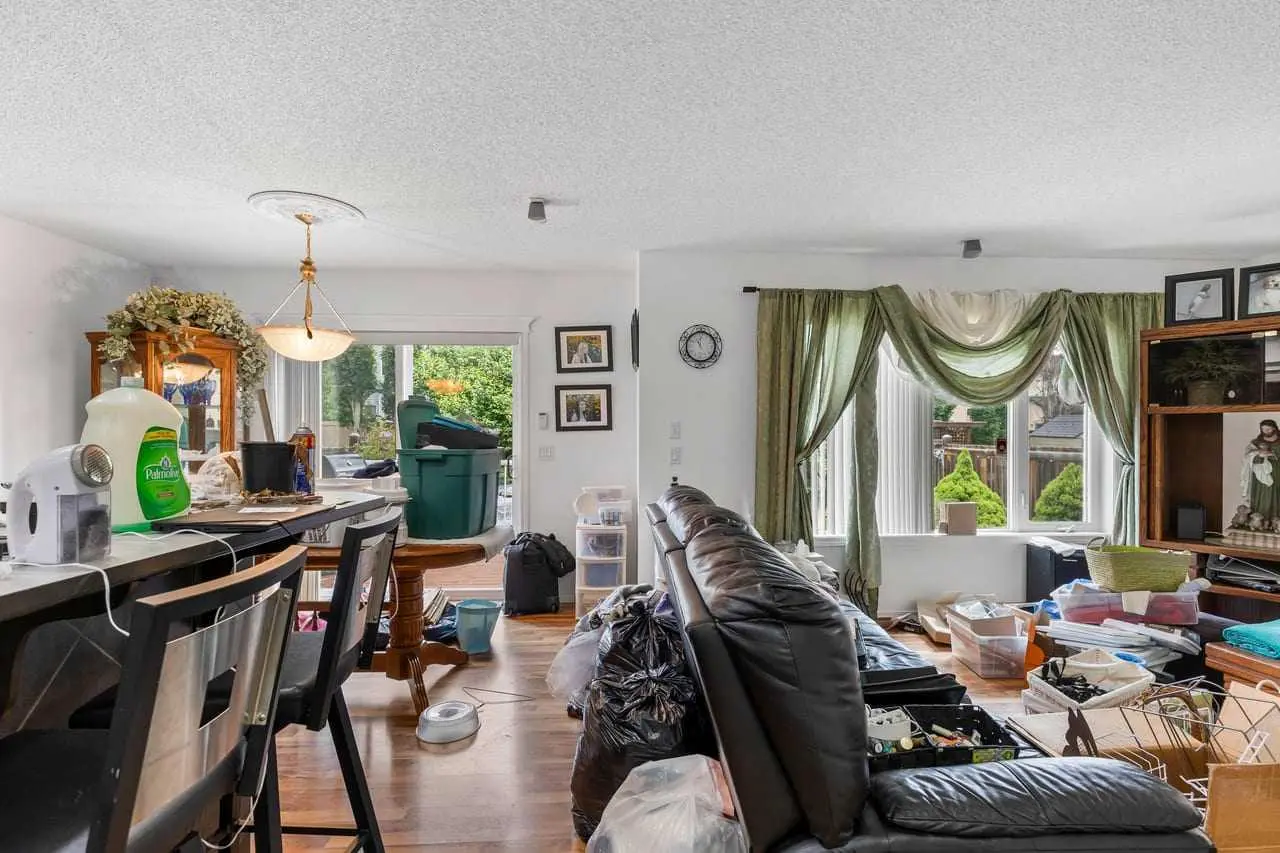 303 Bridlemeadows Common SW