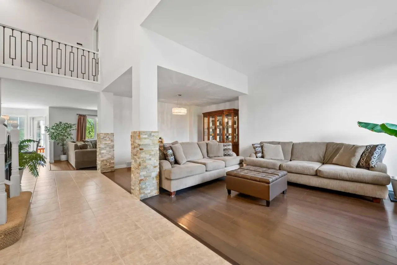 28 Mt Norquay Gate SE
