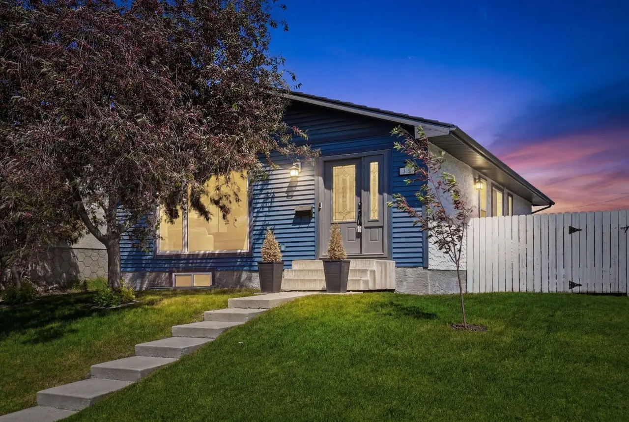 312 Penworth Way SE