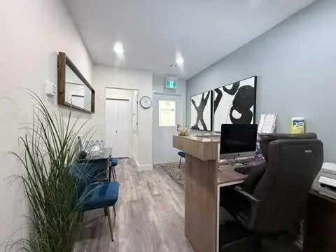 207, 11706 104 Avenue 
