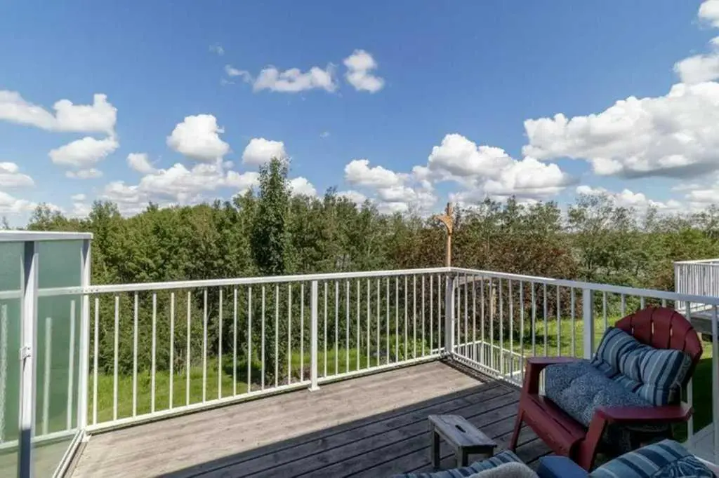 12 Beardsley Crescent 