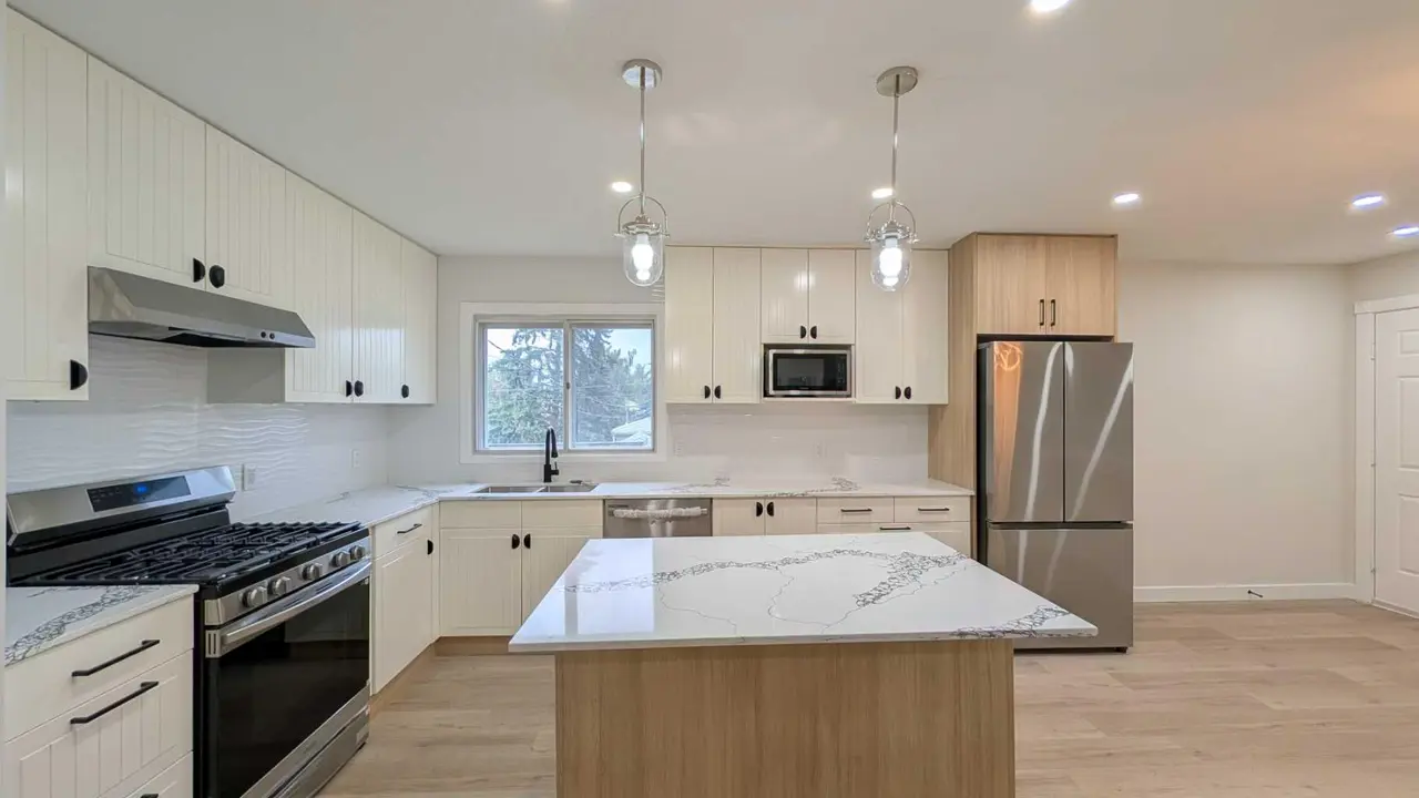 44 Fairview Crescent SE