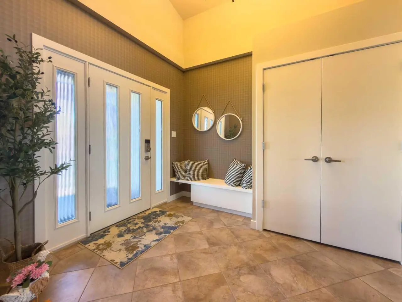 534 Canyon Cove W