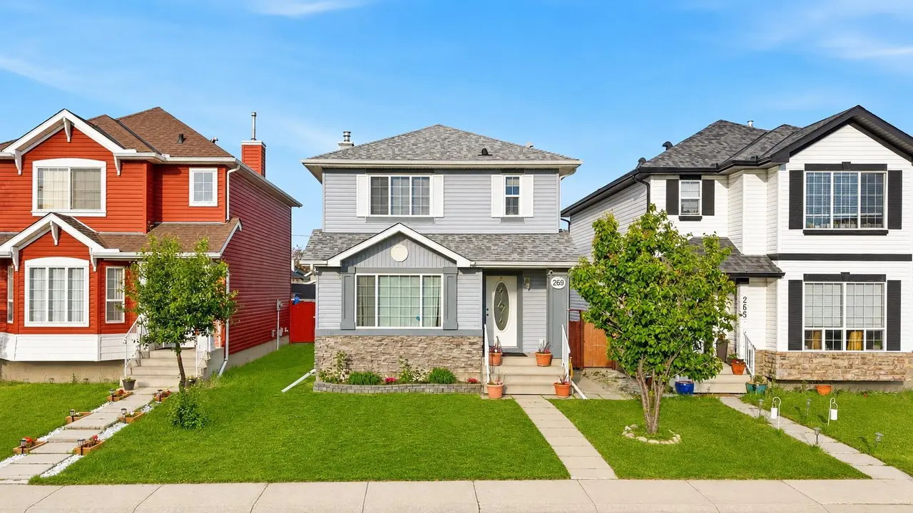 269 Tarington Close NE