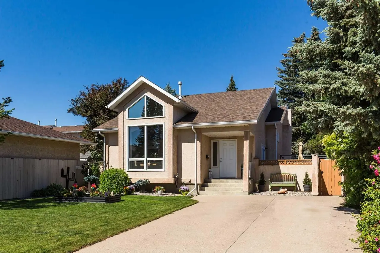 44 Lakhota Road W