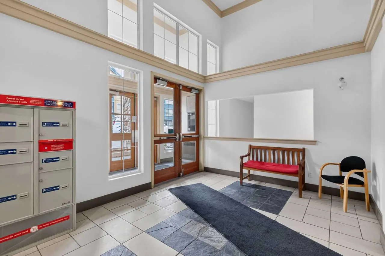 341, 22 Richard Place SW