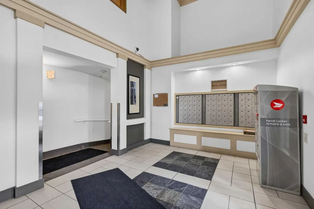 341, 22 Richard Place SW