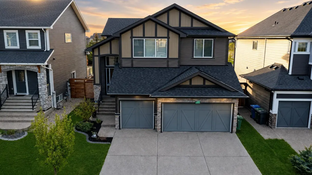 205 Aspenmere Way
