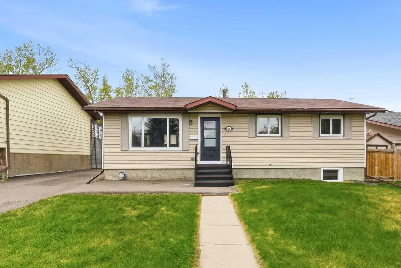 105 Cunningham Crescent