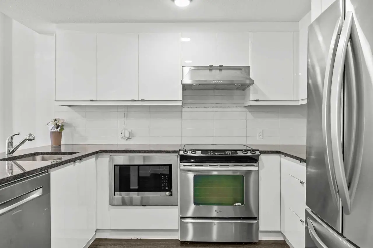 103, 25 Aspenmont Heights SW