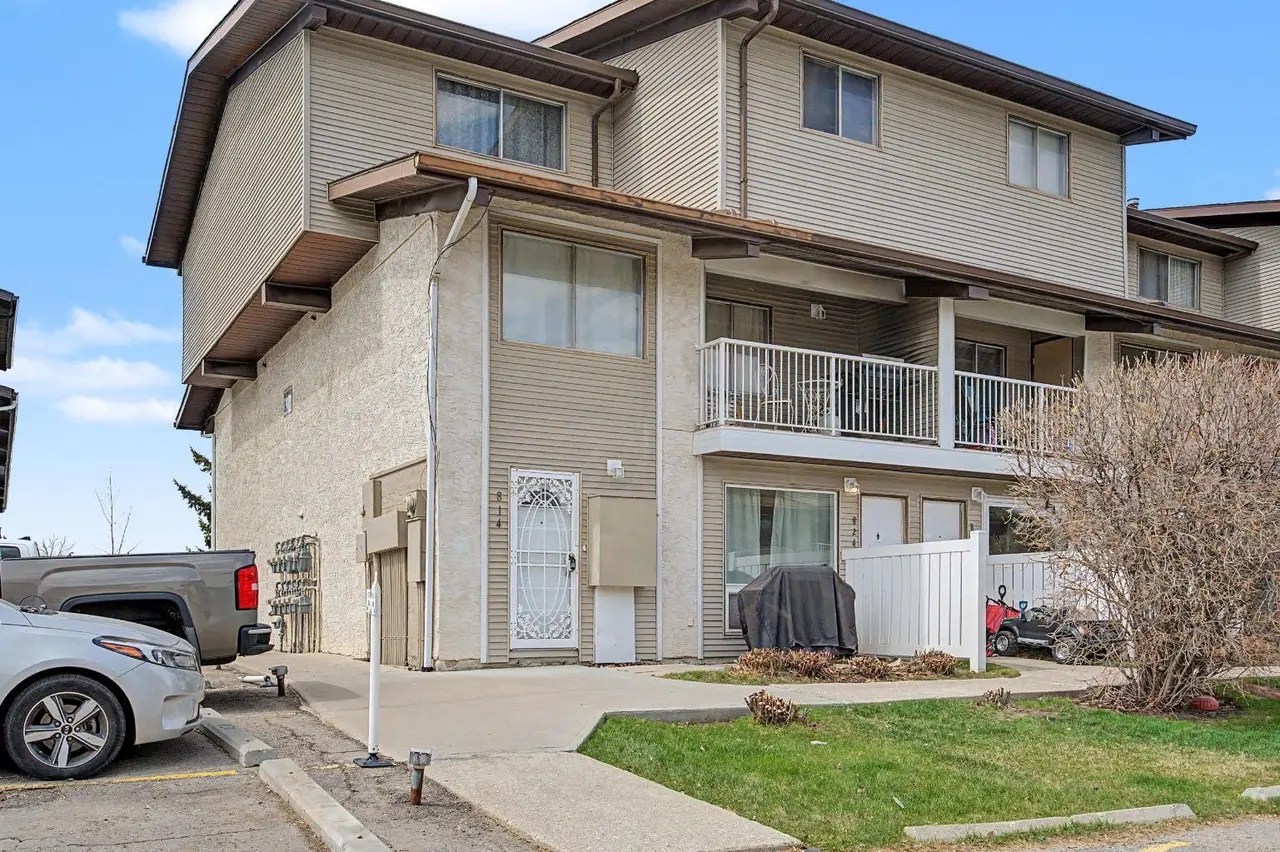 814, 200 Brookpark Drive SW