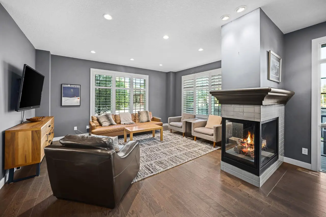 29 Mary Dover Drive SW