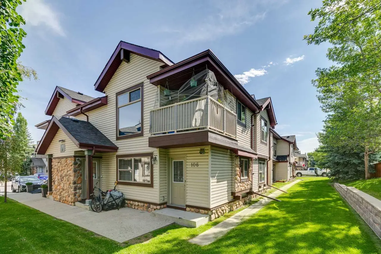 106, 7 Everridge Square SW