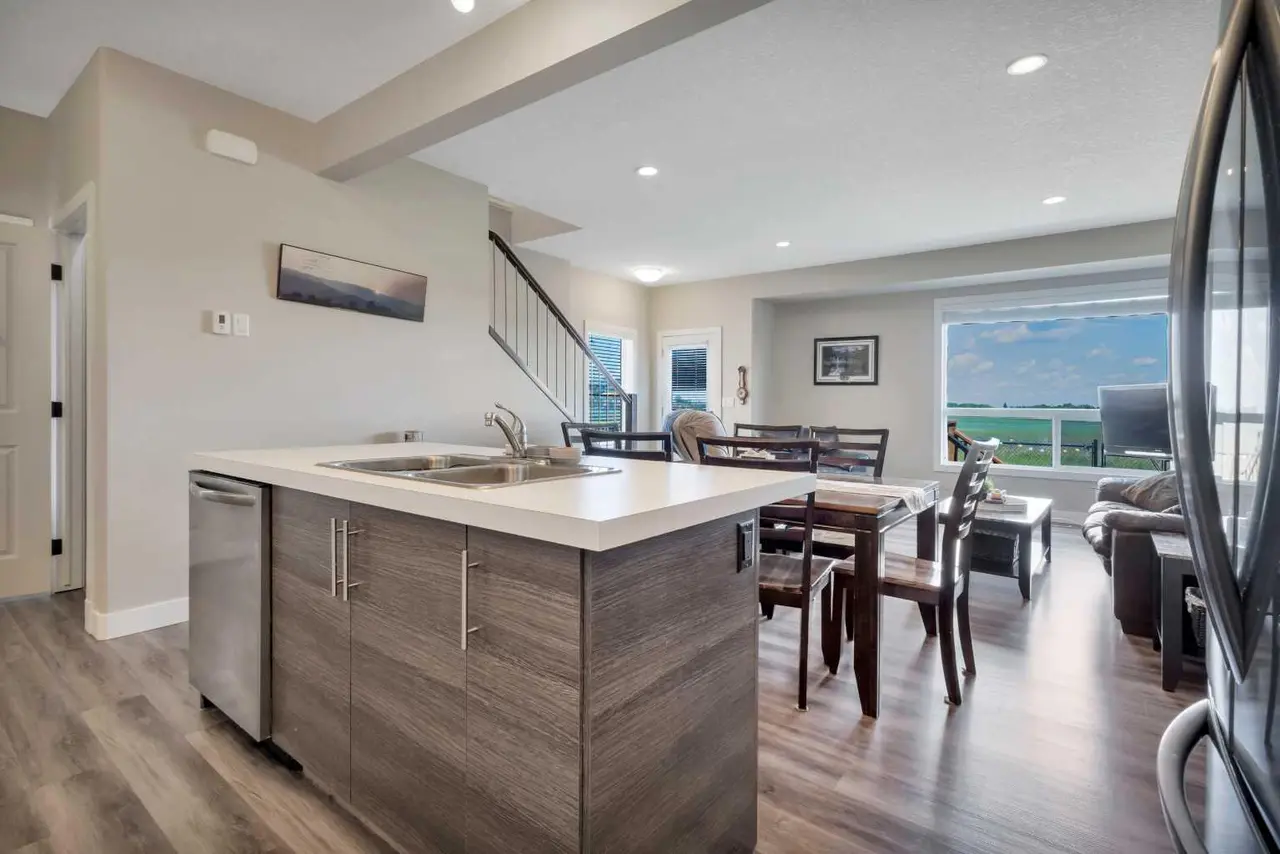 10, 76 Terrace Heights Drive 
