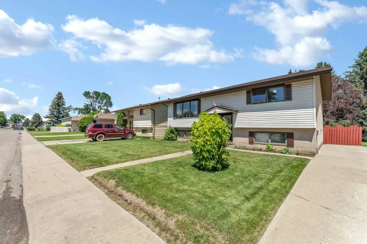 288 Ross Glen Drive SE