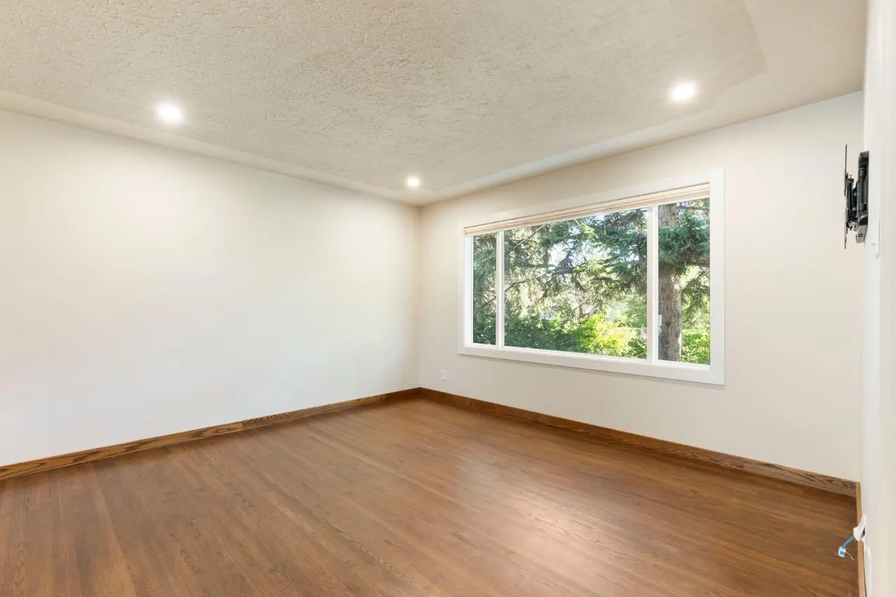69 Winslow Crescent SW
