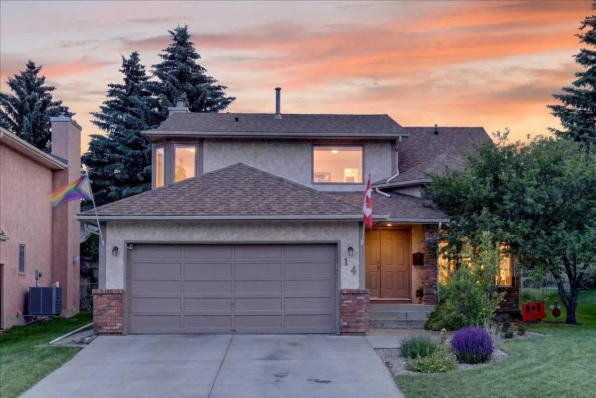 14 Hawkdale Gate NW