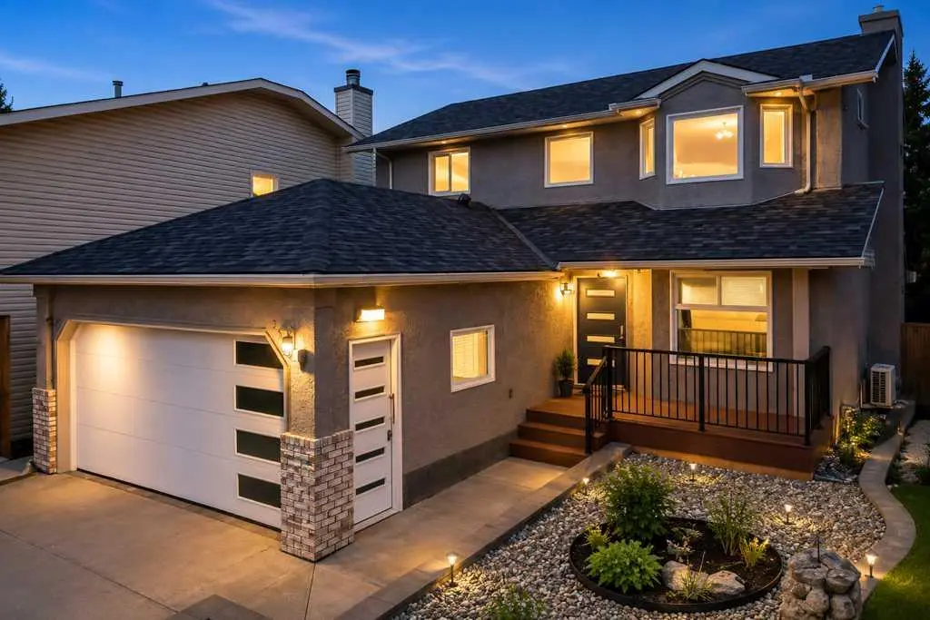 256 Riverside Mews SE