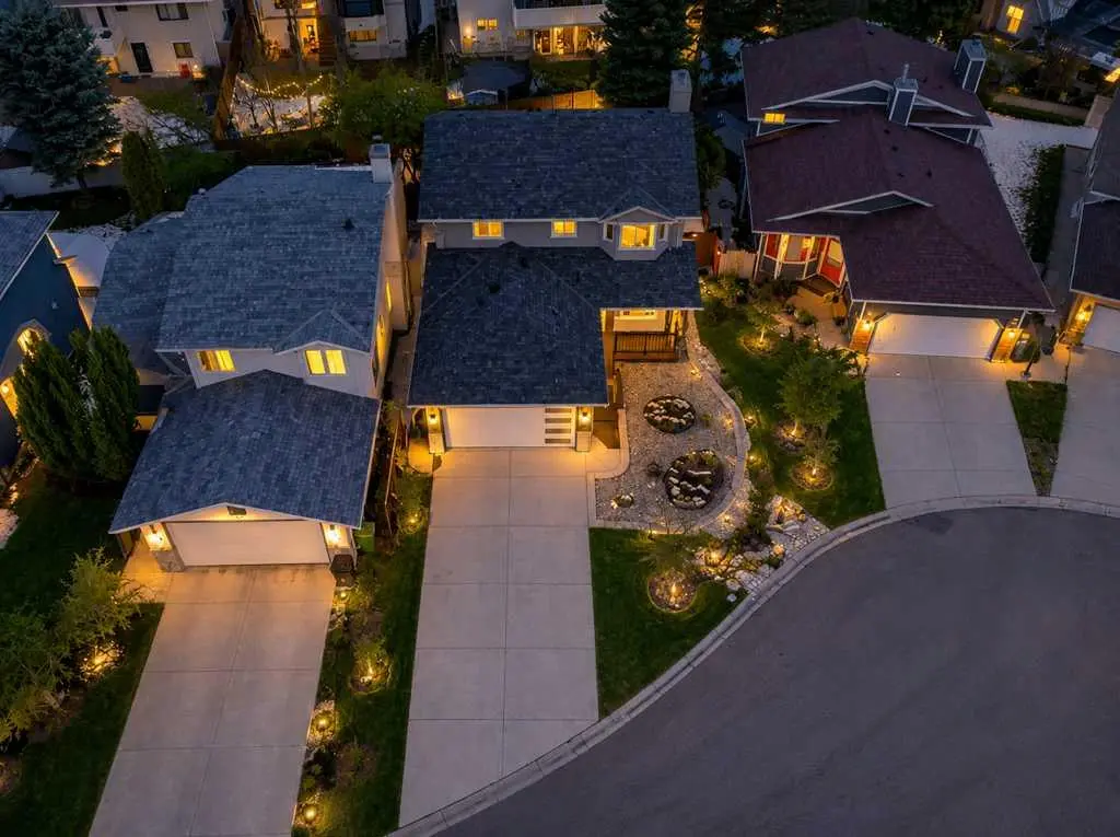 256 Riverside Mews SE