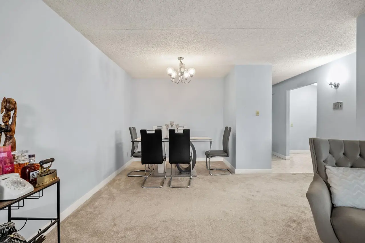 1110, 5204 Dalton Drive NW