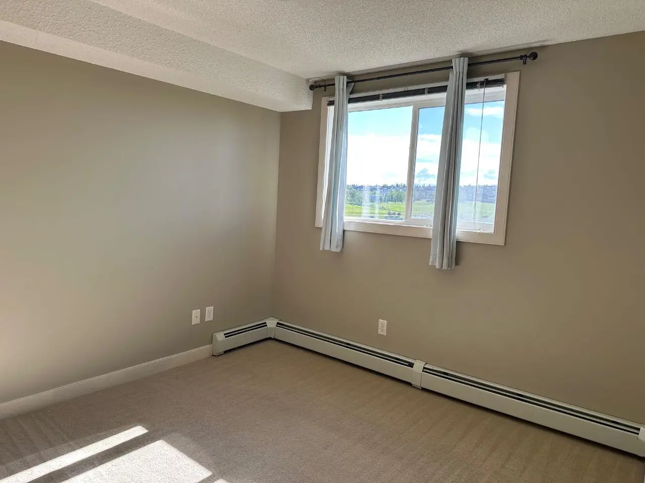 307, 108 Country village Circle NE