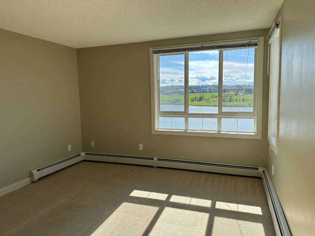 307, 108 Country village Circle NE
