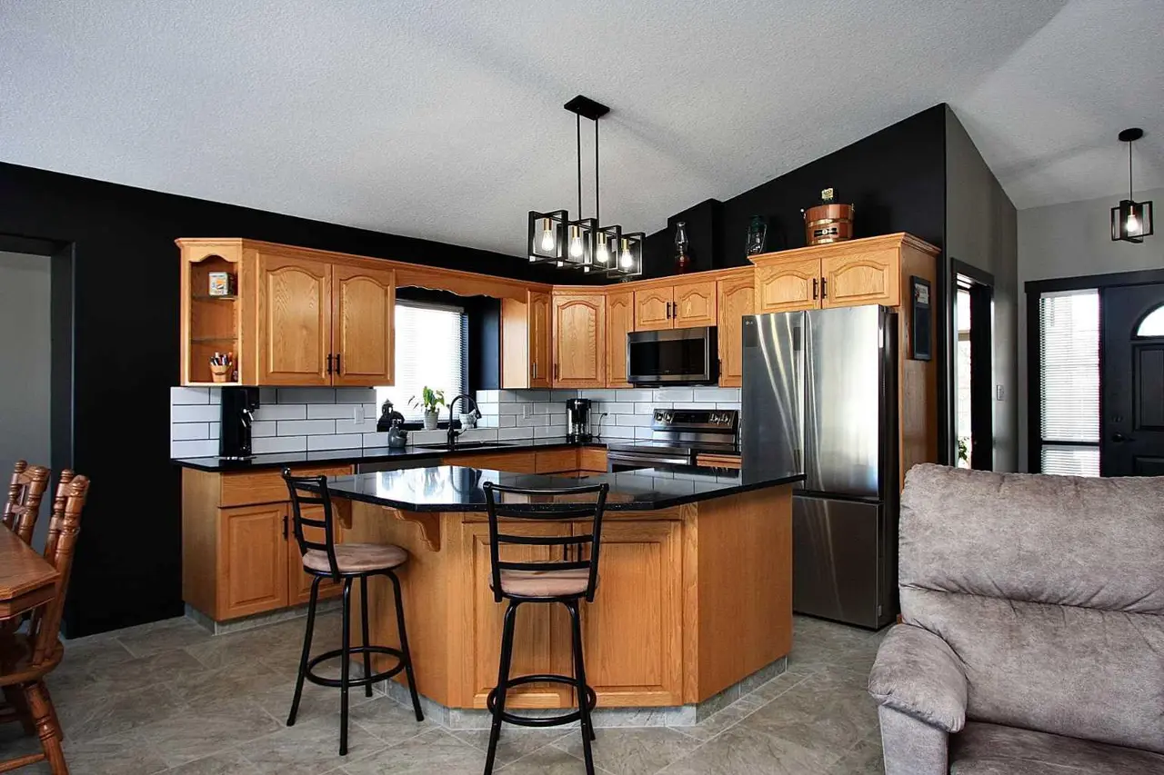 310B Edgewood Close 