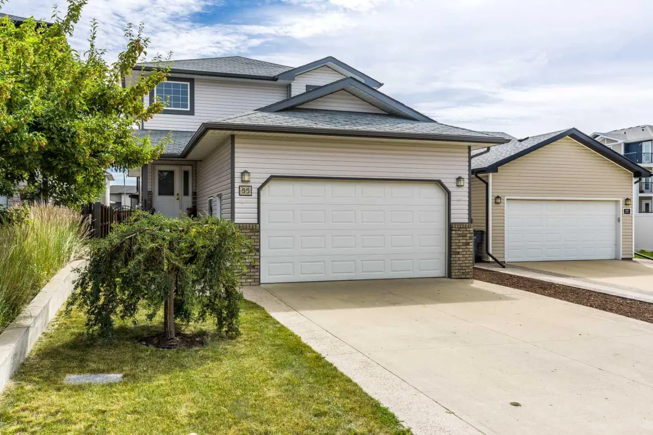 55 Vista Close SE