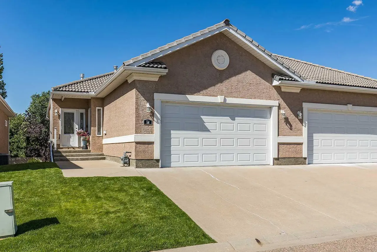 18 Ranchlands Lane NE