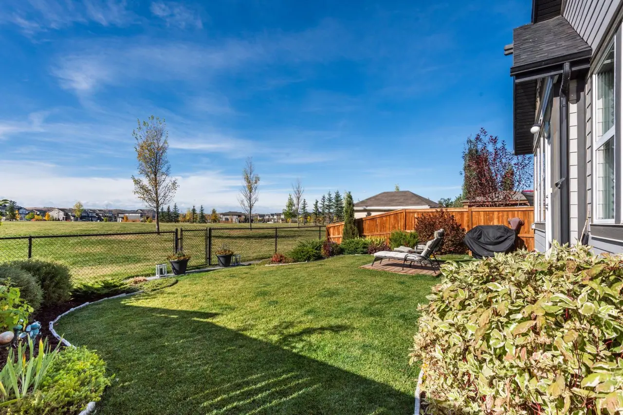 111 Legacy Glen Park SE