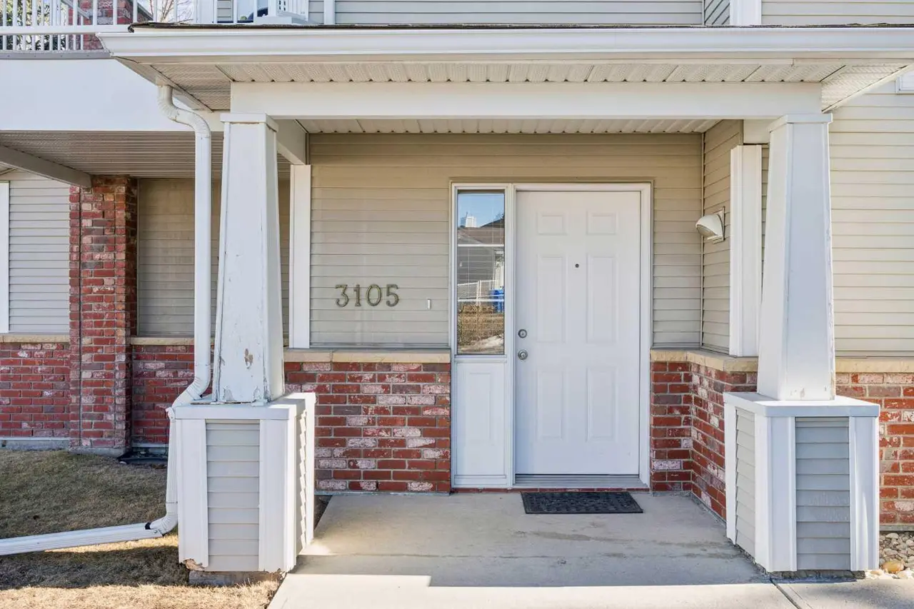 3105, 7171 Coach Hill Road SW