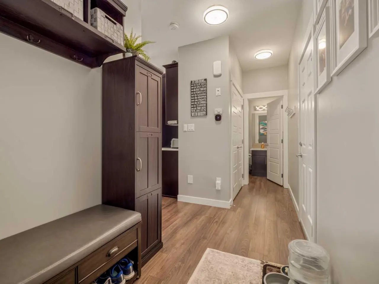 386 Moonlight Way W