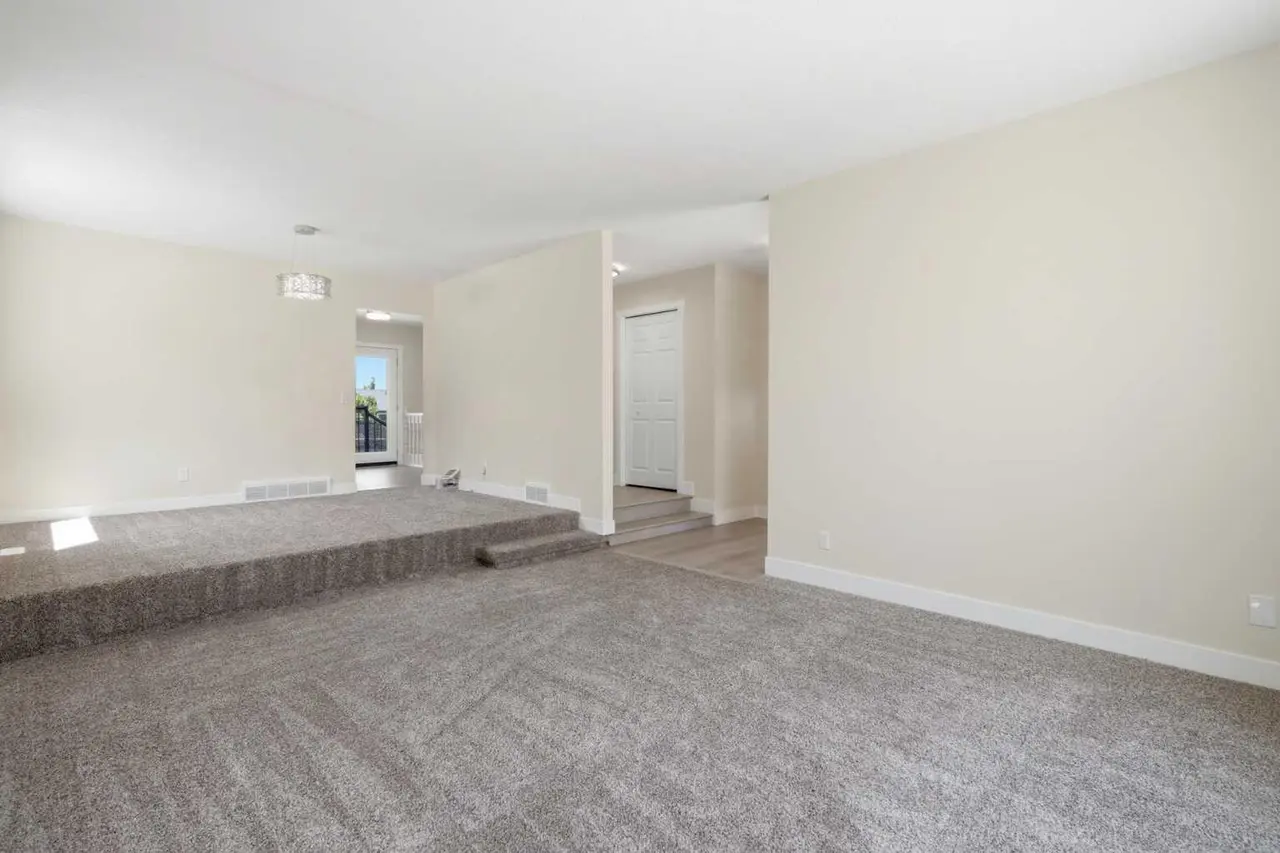 43 Beaconsfield Place NW