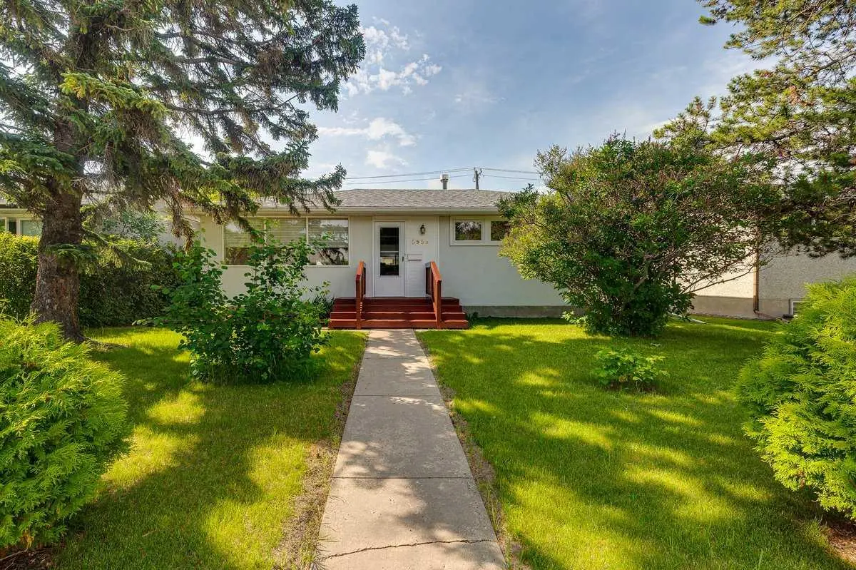 5958 West Park Crescent Crescent N