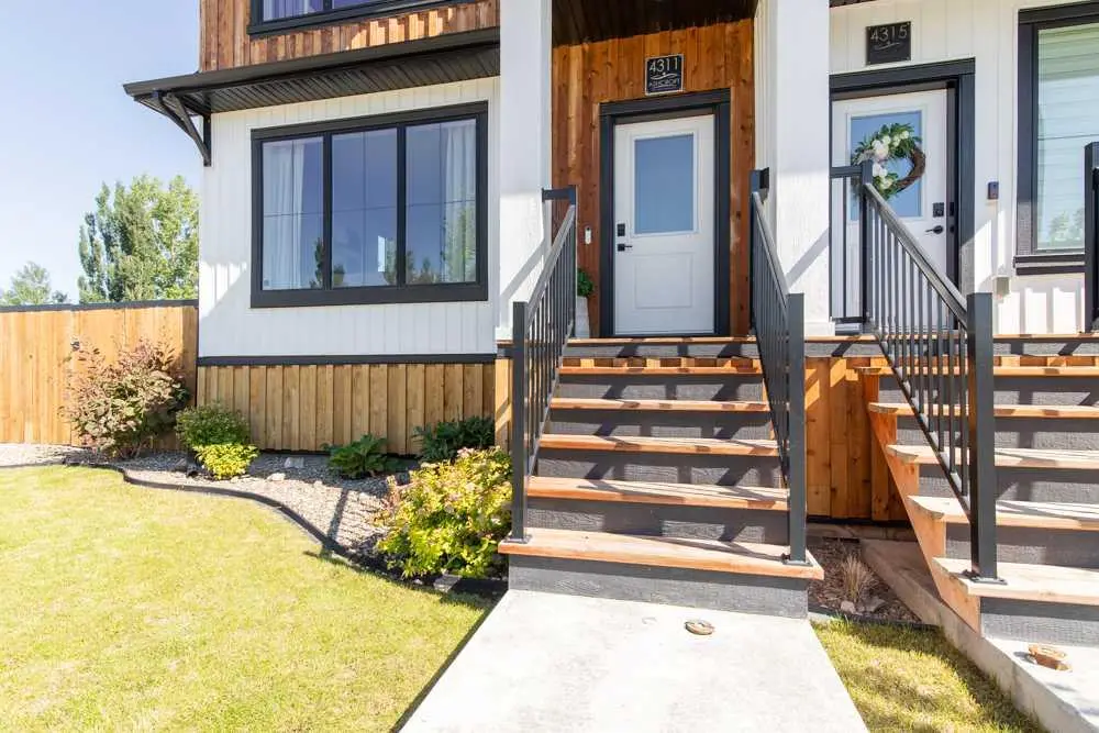4311 Fairmont Gate S