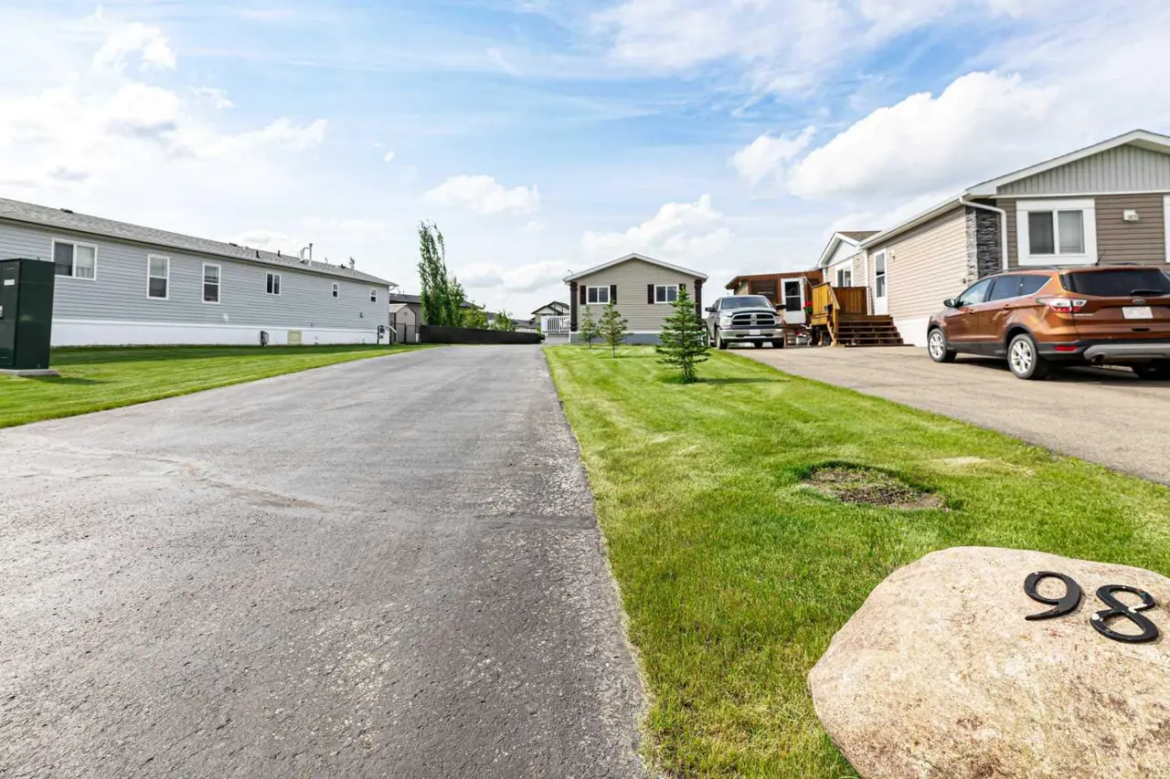 98, 15 Mackenzie Ranch Way 