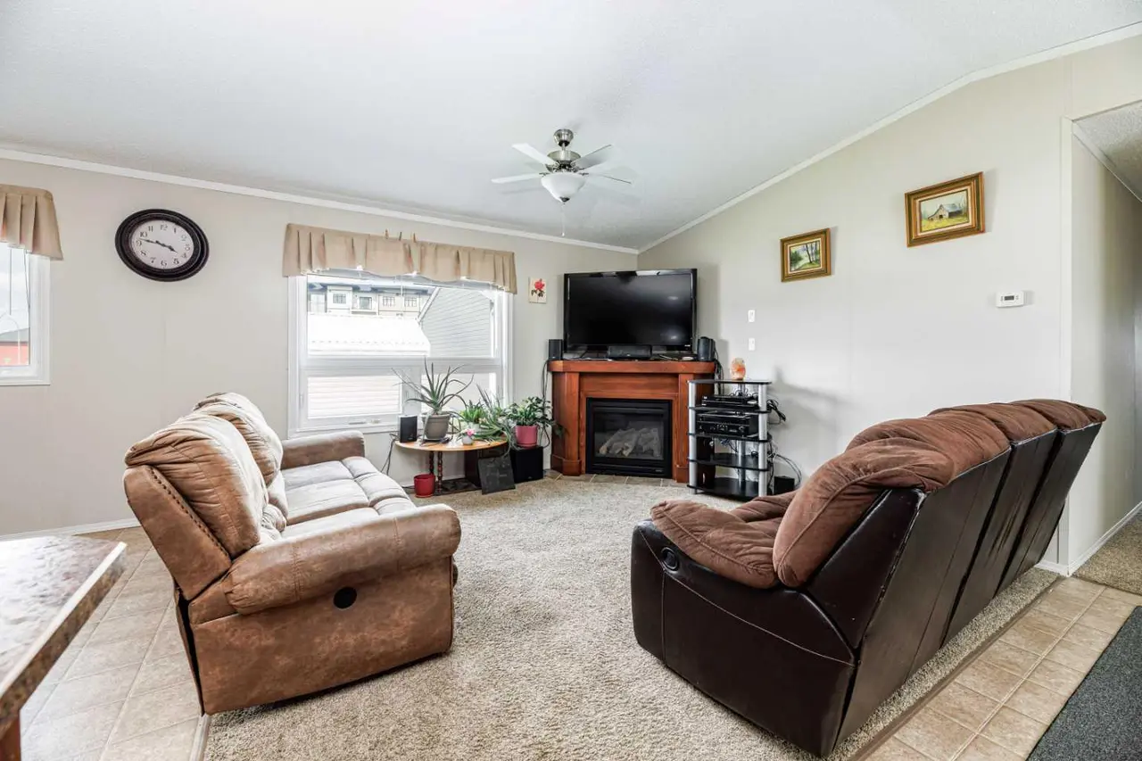98, 15 Mackenzie Ranch Way 