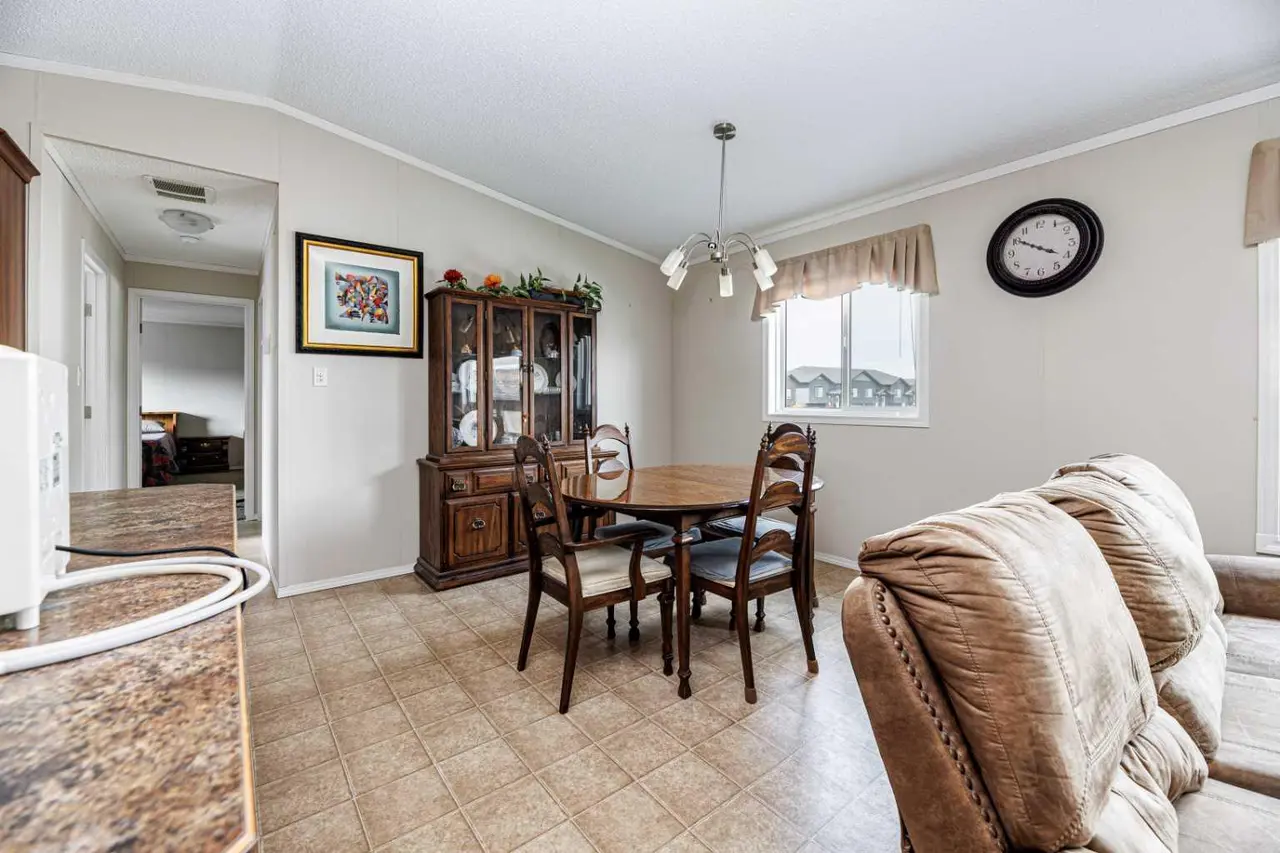 98, 15 Mackenzie Ranch Way 